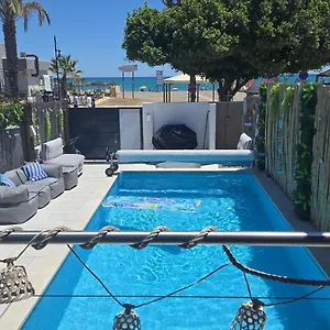 casa-a-pie-de-playa-en-playamar.es-andalucia.com/
